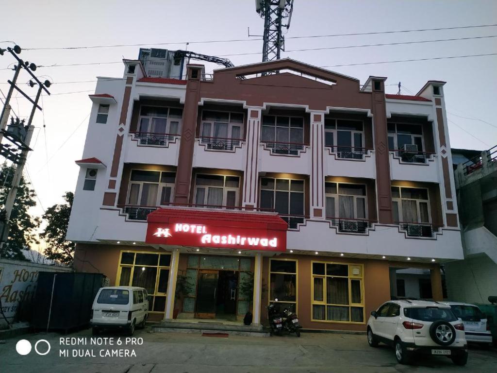 Aashirwad Hotel Katra  Exterior foto